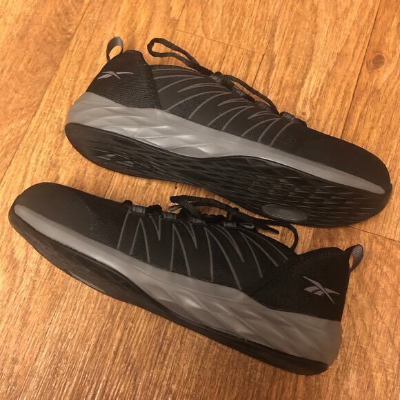 Reebok Men’s Astroride Athletic Work Shoe in Black and Dark Gray Size 10W - Picture 9 of 16